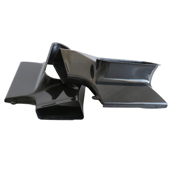 Saluran Udara Serat Karbon