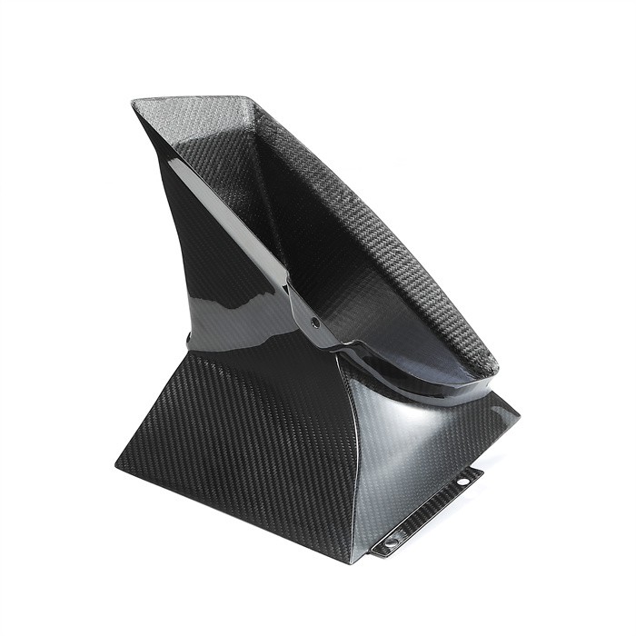 Produsen Suku Cadang Mobil Serat Karbon