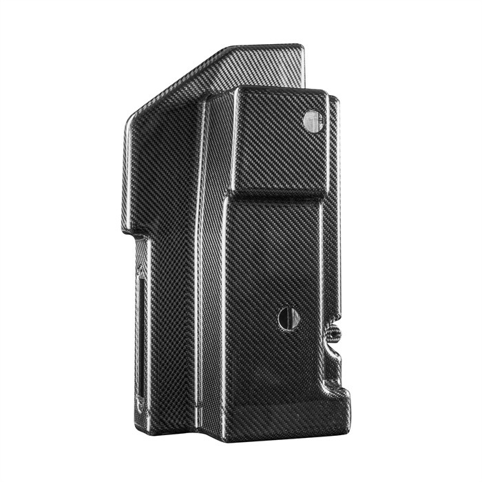 Pembuatan Suku Cadang Serat Karbon